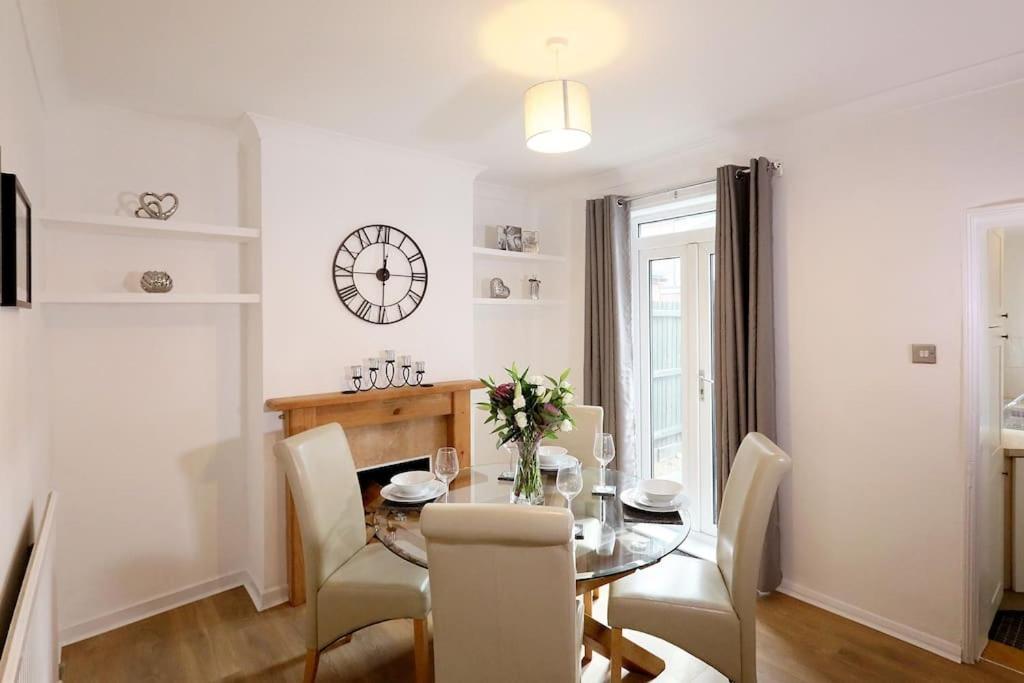 Convenient & Central 2-Bed House Norwich Bagian luar foto
